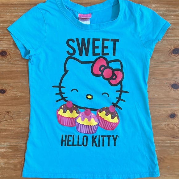 Lot of 2 Hello Kitty T Shirts Sz L 10-12 - Picture 5 of 7